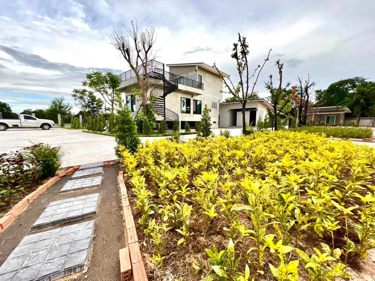 Farm View Resort Uthai Thani Nong Khayang Exterior photo