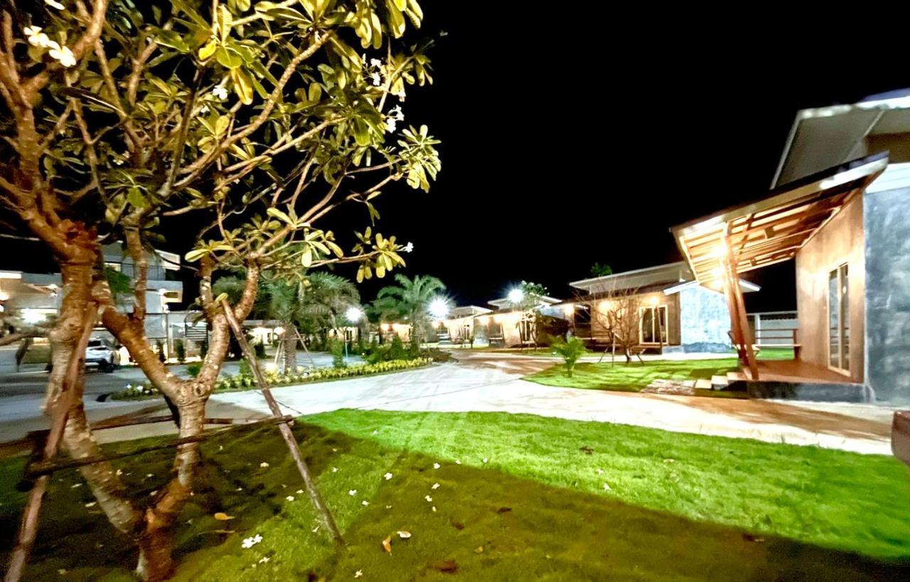 Farm View Resort Uthai Thani Nong Khayang Exterior photo