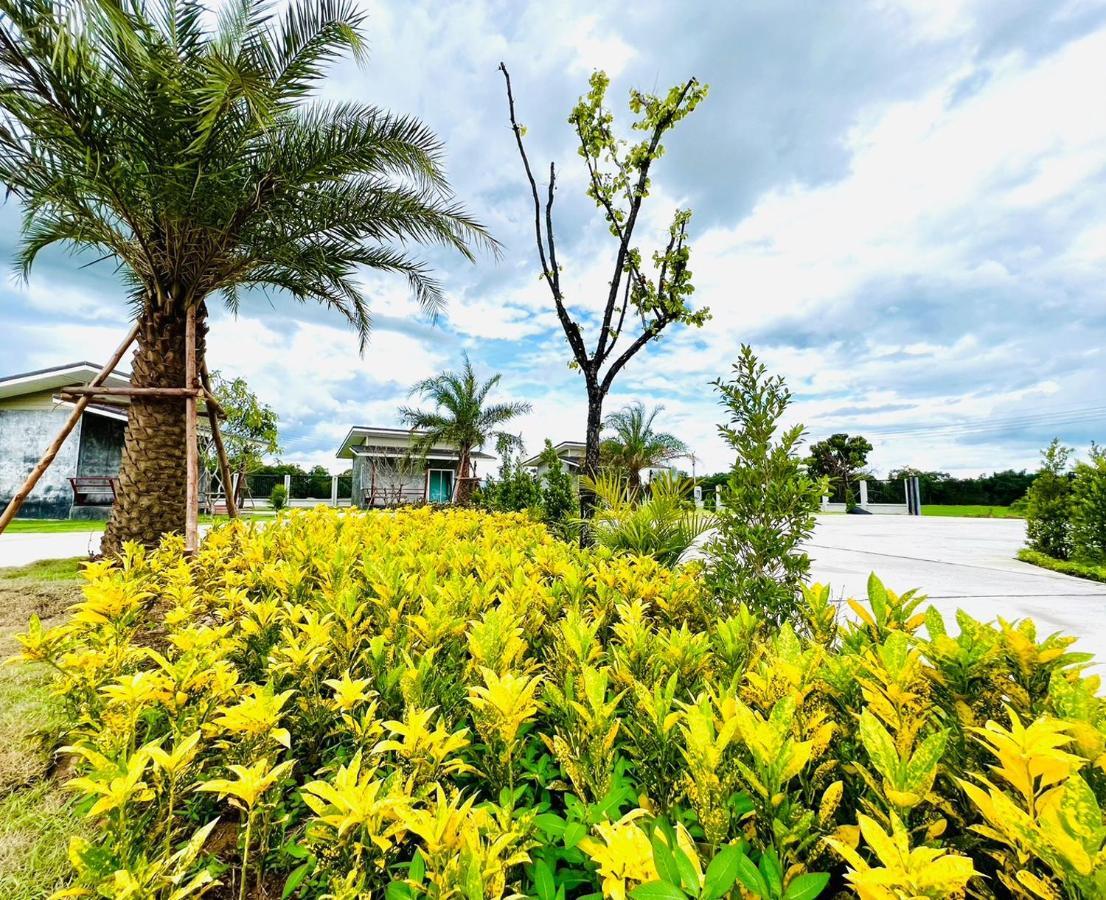 Farm View Resort Uthai Thani Nong Khayang Exterior photo